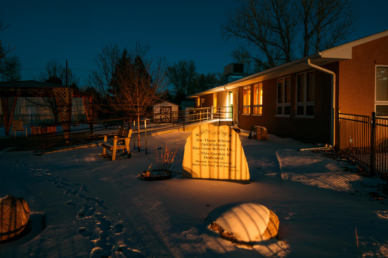 El asilo de ancianos The Good Samaritan Society en Simla, Colorado, donde se descubrió por primera vez una forma más contagiosa del coronavirus en Estados Unido, el 30 de diciembre de 2020. (Matthew Staver/The New York Times)