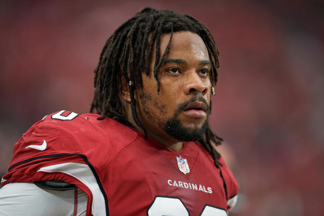 Cardinals cut DE Robert Nkemdiche one day after showing up to training camp  'not in shape