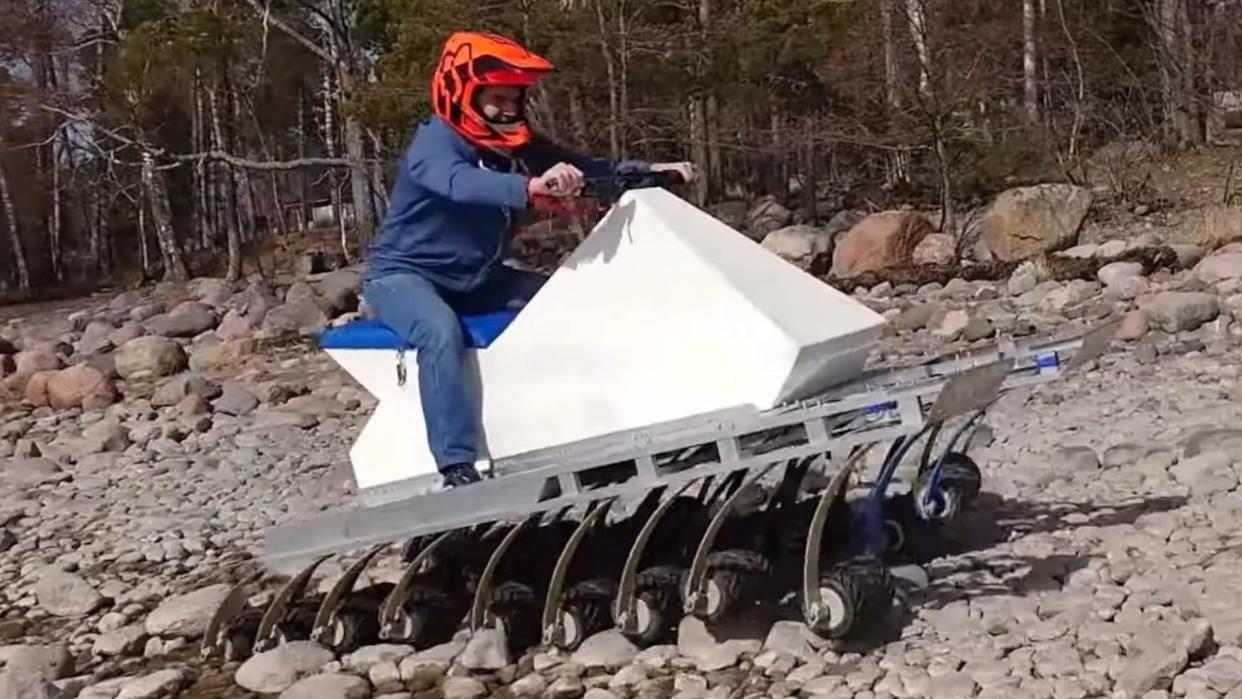 This Bizarre 18-Wheel ATV Is Borderline Unsettling to Watch photo