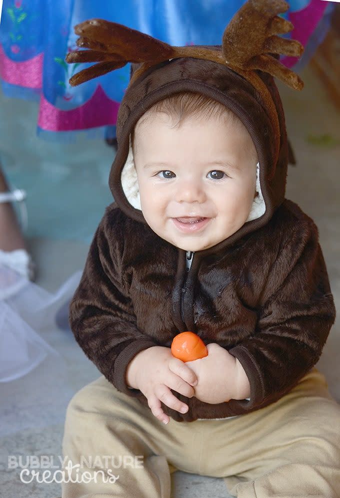 DIY Sven Baby Costume