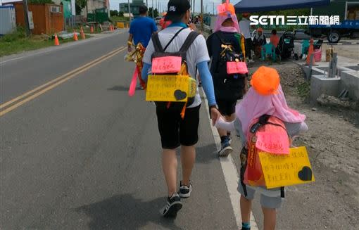 ６歲羅小妹妹今日4度手術，日前和舅舅一起參加白沙屯媽祖進香，祈求手術成功。（資料照／翻攝畫面）