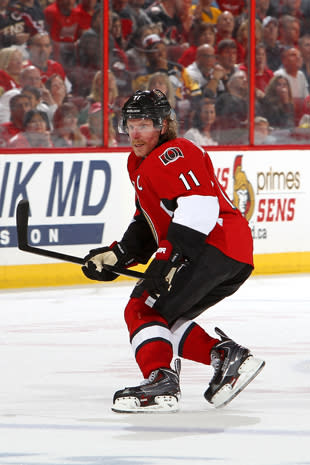 Daniel Alfredsson feels the Ottawa Senators fans' love once more