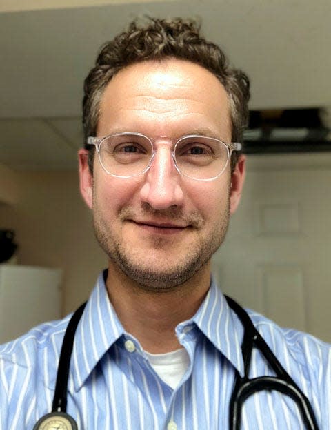 Pediatrician Daniel Summers