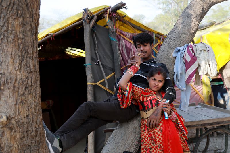 The Wider Image: Living on the edge, Pakistani Hindus still feel safer in India