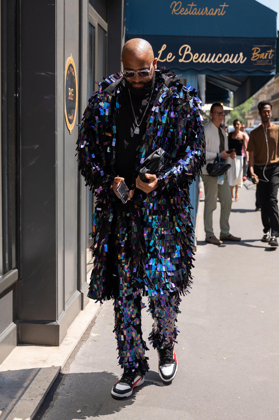 Street Style – Paris Fashion Week – Haute Couture Fall/Winter 2024/2025 – Day Two