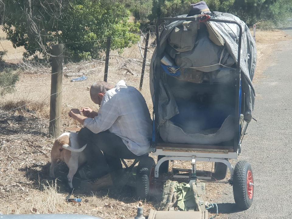 Paul Murcott and his dog RJ pictured travelling through Adelaide in February 2018. Source: Brenton Smart / Facebook