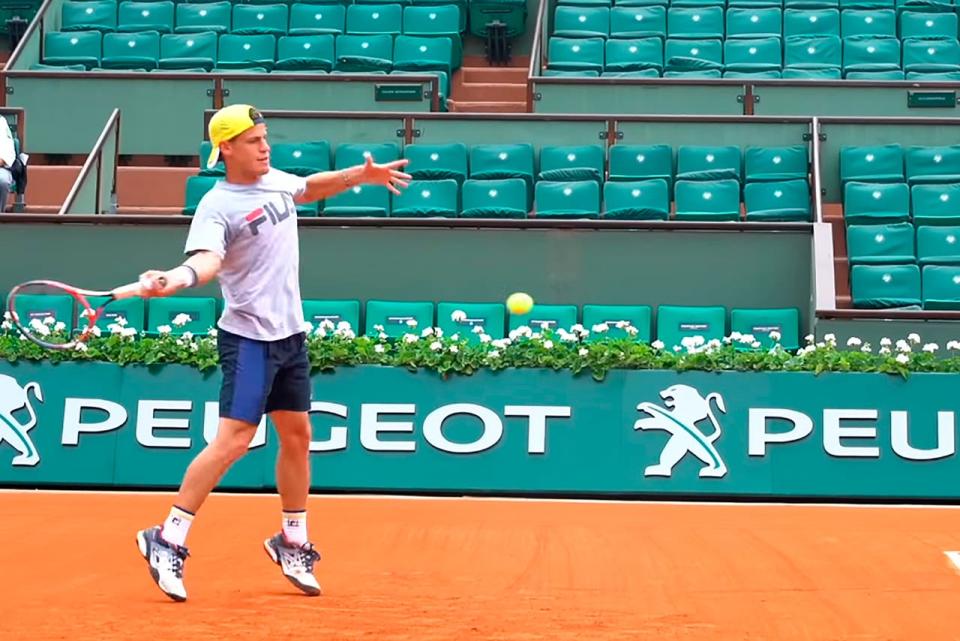 Diego Schwartzman pelotea en Roland Garros: debuta el domingo.