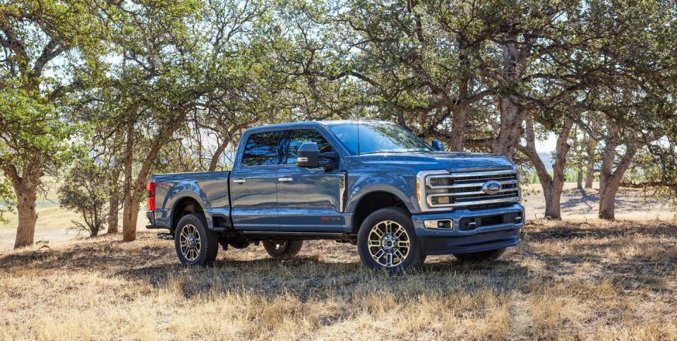 <p>2023 Ford Super Duty F-350 Limited</p>