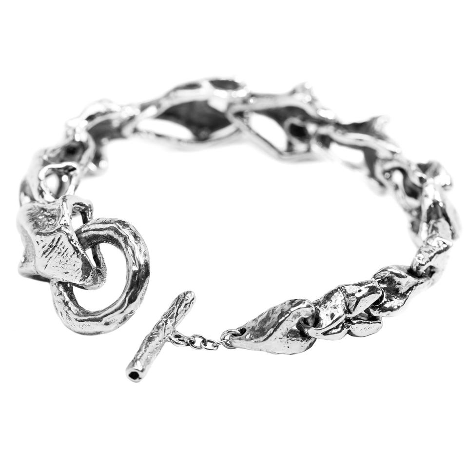 Delicate Breaking Chains Bracelet