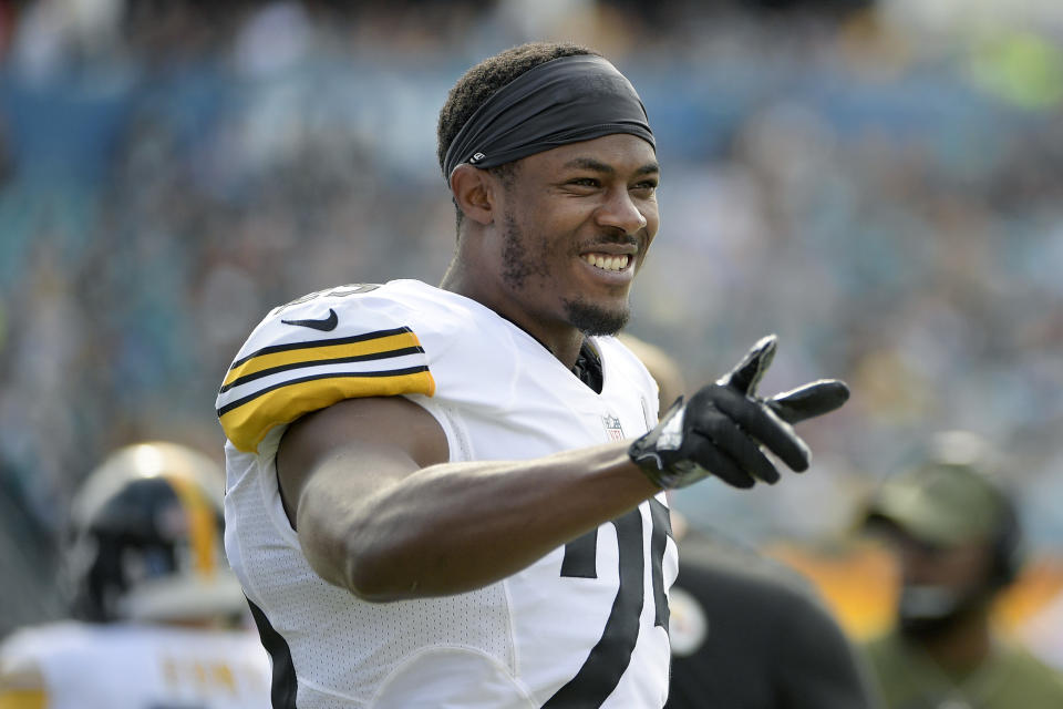 FILE - In this Sunday, Nov. 18, 2018 file photo, Pittsburgh Steelers cornerback Artie Burns reacts on the sideline after a play during the first half of an NFL football game against the Jacksonville Jaguars in Jacksonville, Fla. The Chicago Bears and cornerback Artie Burns agreed to a one-year contract, agent Drew Rosenhaus said on Saturday, March 21, 2020.(AP Photo/Phelan M. Ebenhack, File)