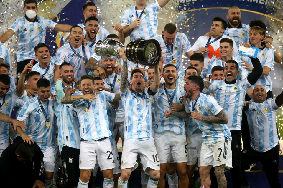 Messi levantó su primer título con Argentina en la Copa América de 2021. (Foto: MB Media/Getty Images)