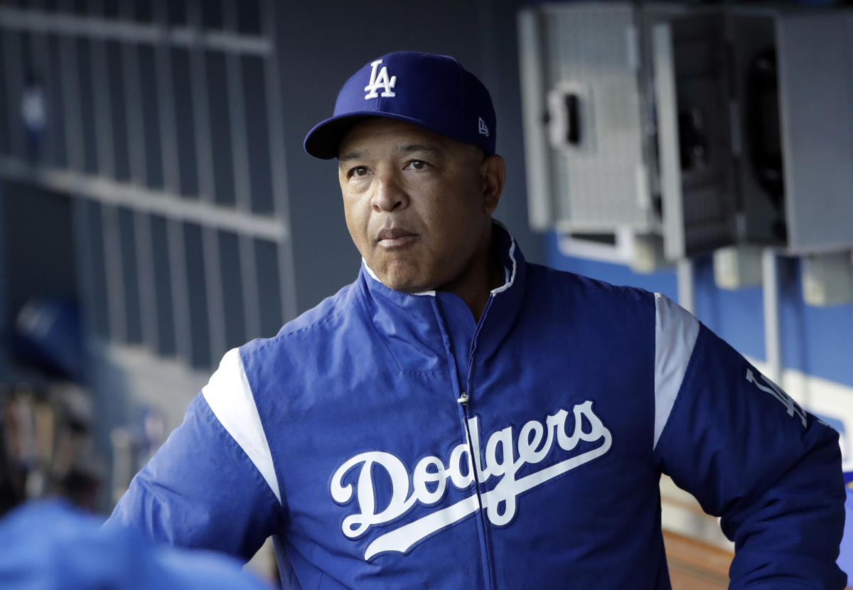 Dave Roberts standing behind Dodgers' World Series guarantee - Los Angeles  Times