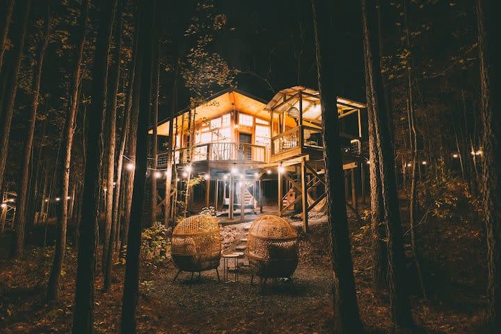 1) Wanderlust Treehouse