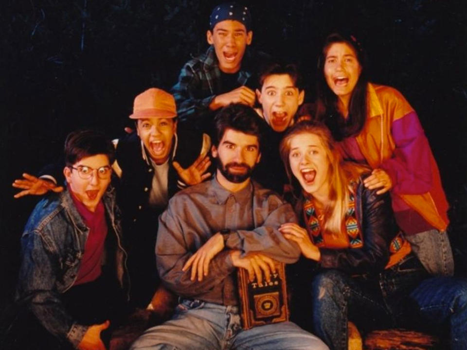 "It" writer will be adapting "Are You Afraid of the Dark" for the big screen