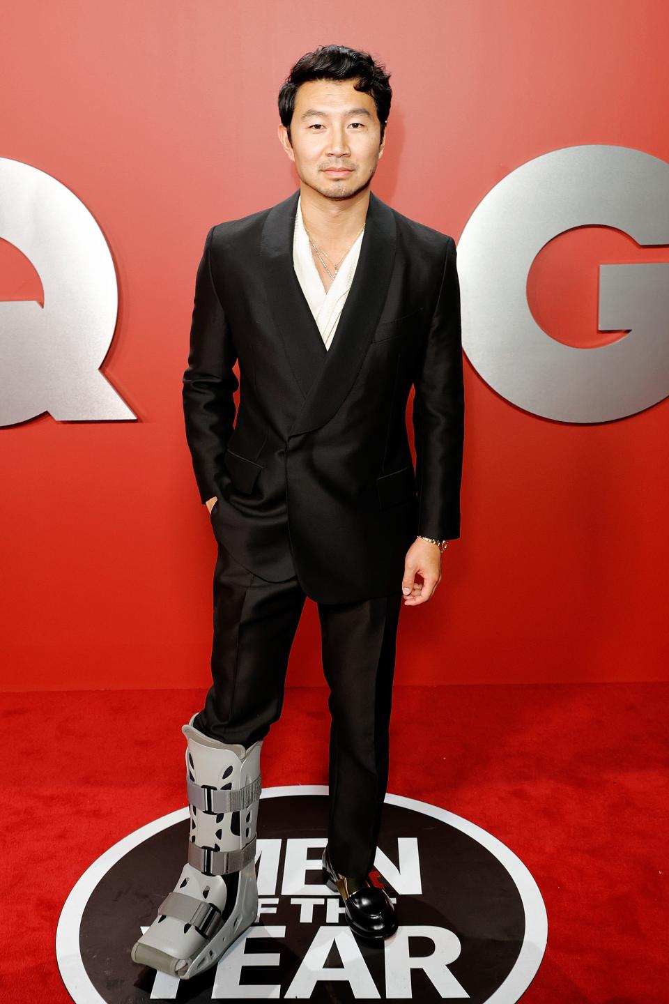 People's Choice Awards host Simu Liu tore his Achilles tendon last October while on vacation with friends.
