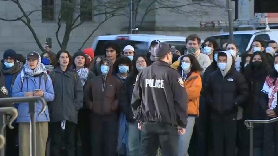 police on Yale campus