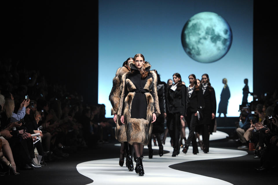 Viktor & Rolf: Runway - Paris  Fashion Week Womenswear Fall/Winter 2012