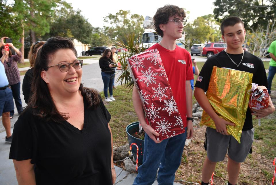 Danielle Kehs and her sons, Preston, 17, and Logan, 15, were in on the plan and managed to keep it a secret. Florida Power & Light partnered with Wishes for Heroes to decorate the home of U.S. Navy veteran Rob Kehs and his family on Monday, Dec. 4, 2023. Kehs was surprised to find his home completely decorated for the holidays when he got home from work.