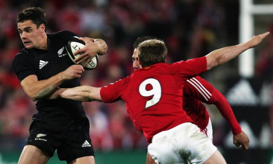 Dan Carter faces the British & Irish Lions in 2005.