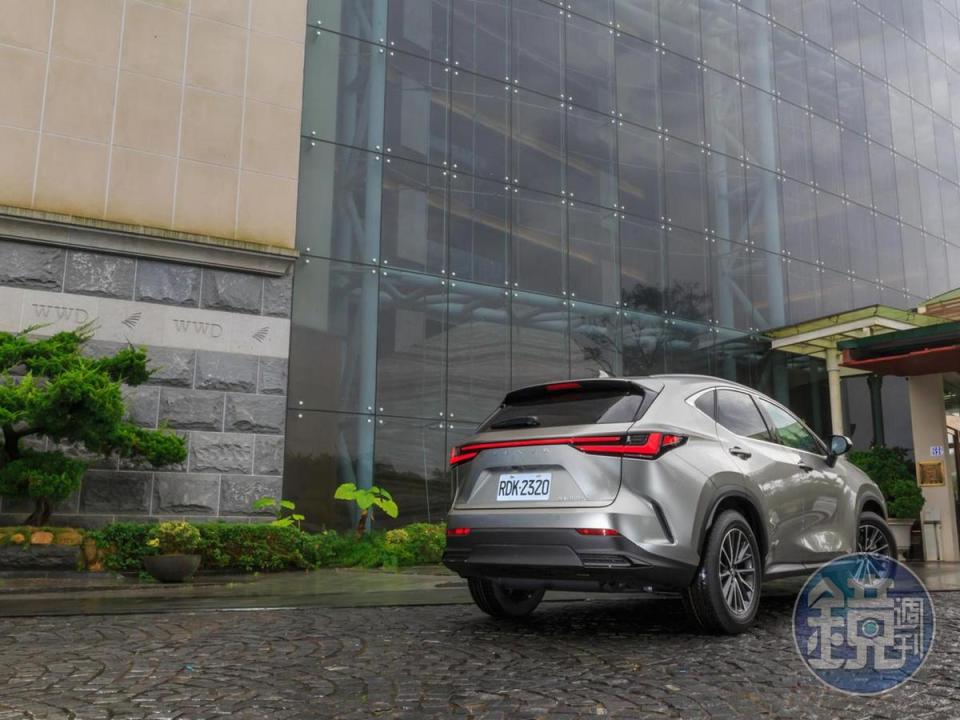 LEXUS NX 350h豪華版