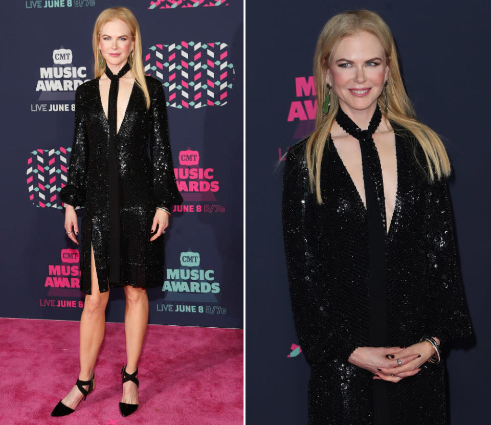 Was in Stilikone (oder muss man schon Ex-Stilikone sagen?!) Nicole Kidman gefahren ist, stellt uns vor ein Rätsel – seit Wochen taucht sie immer in den Worst-Dressed-Listen auf! Auch auf den CMT Music Awards in Nashville bewies sie beim Griff in den Kleiderschrank kein glückliches Händchen – ihr Look von Michael Kors, kombiniert mit konservativen Zanottis, versprühte ein absolutes Minimum an Eleganz. Zum Glück … (8. Juni 2016, Bilder: Getty Images, WENN)