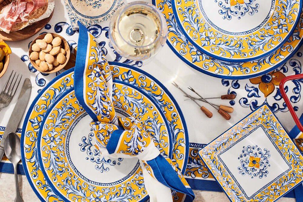 Sur la Table Mercado 12-Piece Dinnerware Set