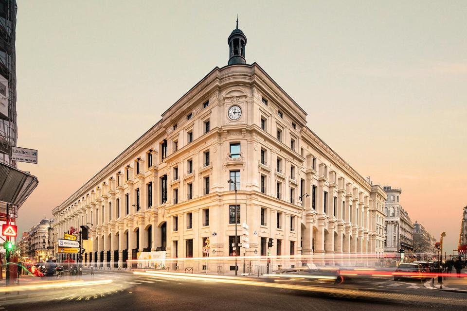 Facade of Hotel Madame Rêve