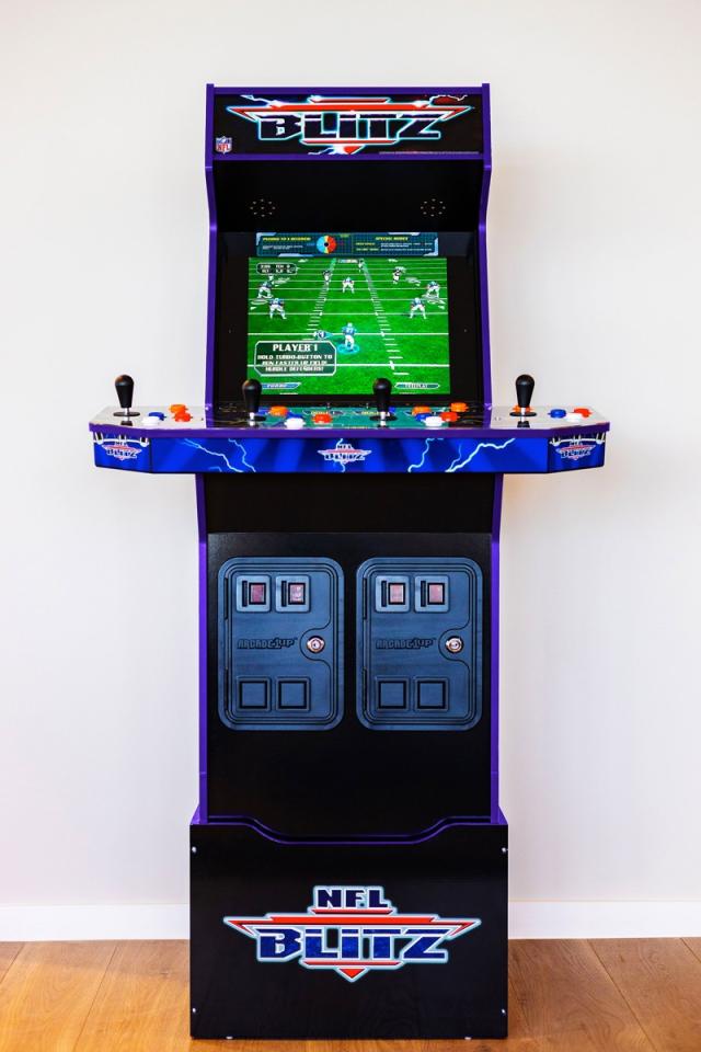 Miami Dolphins partner with retro gaming company Arcade1Up