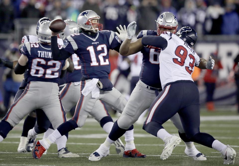 Last year the Patriots hosted the Texans on Saturday evening, a game that resulted in a decisive 34-16 New England victory. (AP) 
