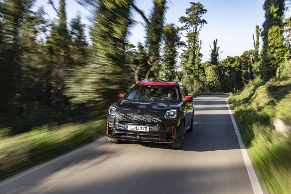 2025 mini countryman jcw