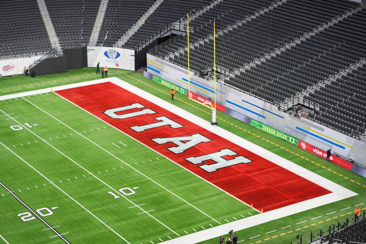 Utah endured a wild bomb threat before its football game. (Kirby Lee-USA TODAY Sports)