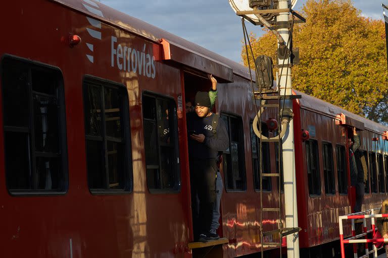 Analía Galligani, madre del joven, insiste en que deberían usar trenes con puertas automáticas en vez de las manuales que se siguen usando en el Belgrano Norte