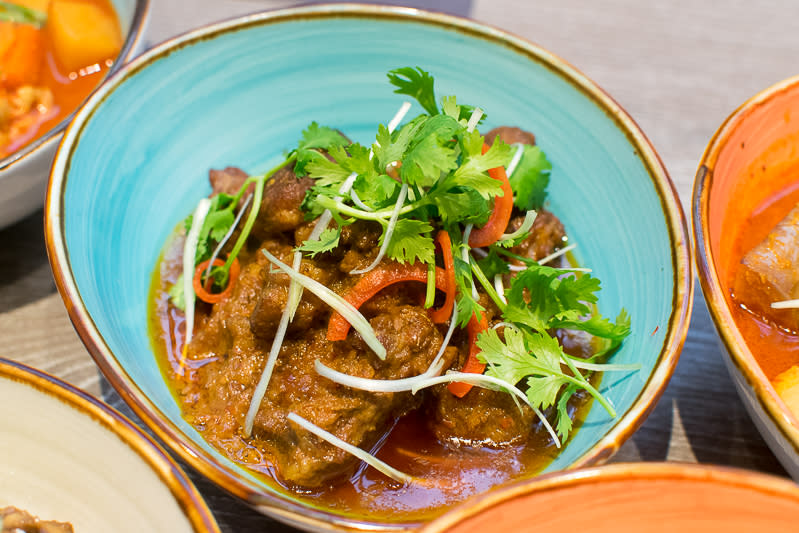 Beef rendang