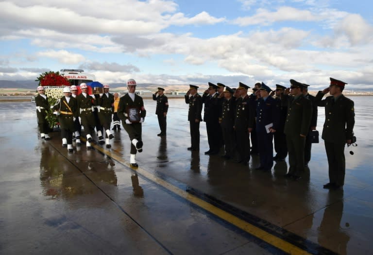 Turkish soldiers returned the body of the slain Russian pilot Oleg Peshkov during a handover ceremony in Ankara, on November 30, 2015