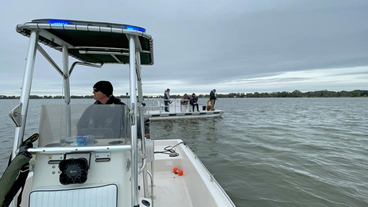 Polk County Sheriff's Office searching for two missing boaters on Lake Eloise