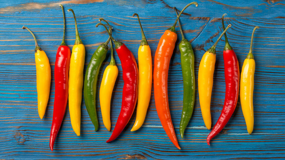 La capsaicina, presente en los chiles, ayudaría al cuerpo a quemar más calorías. Foto: Dash_med / iStockphoto