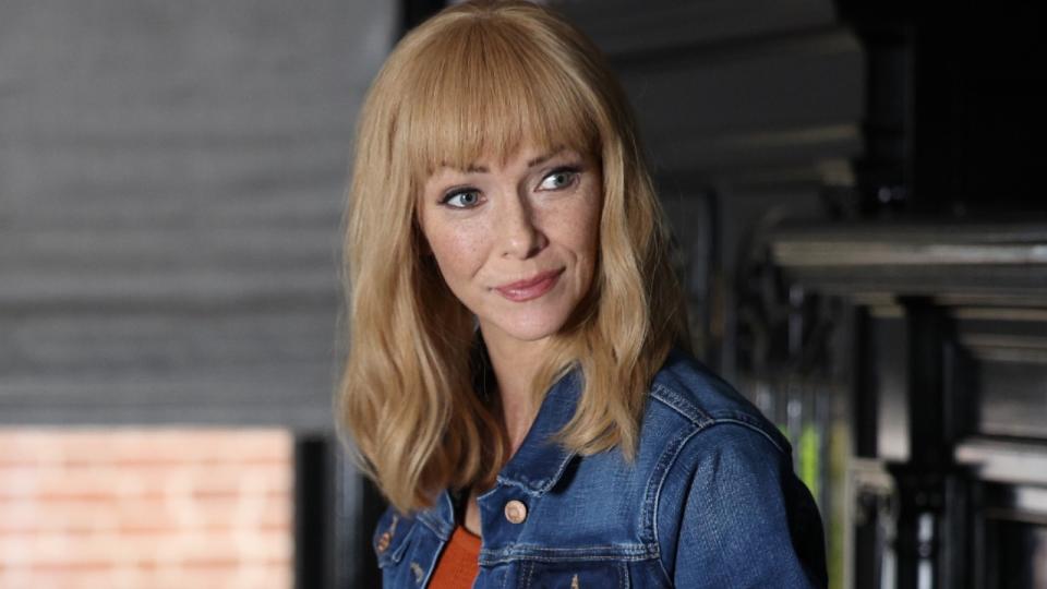 annie wersching as rosalind dyer on the rookie.