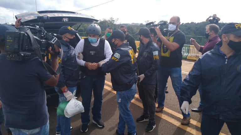 Ángel "Pato" Cabrera, a su llegada a Puerto Iguazú, cuando fue extraditado desde Brasil