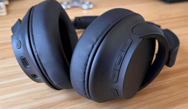 Sony's new WH-CH720N wireless headphones drop to $128 at