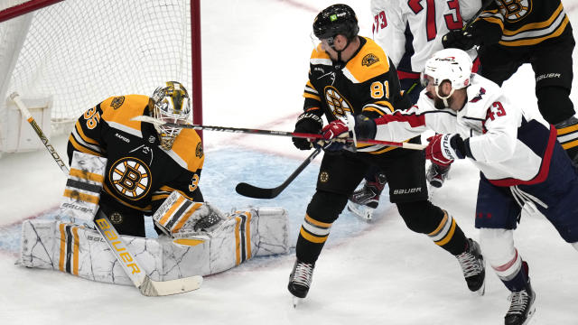 Bruins top Caps, break NHL mark for single-season points