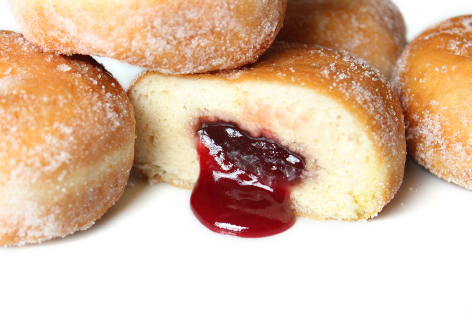 Ist das wirklich echte Marmelade, die da rausquillt? (Symbolbild: Getty Images)