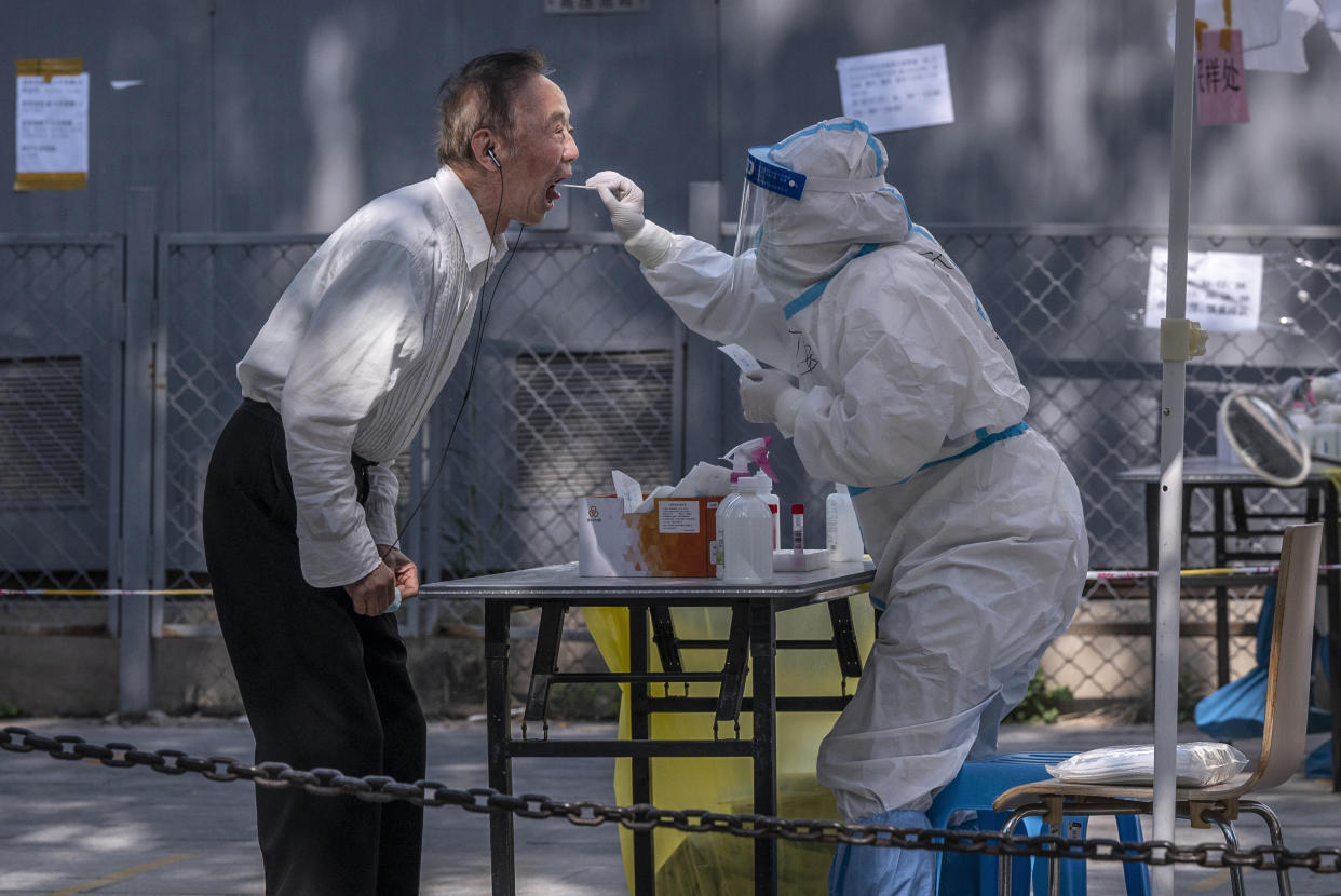 The continuing impact of Beijing’s zero-COVID policy in China is helping to pile pressure onto stock markets. Photo: Kevin Frayer/Getty