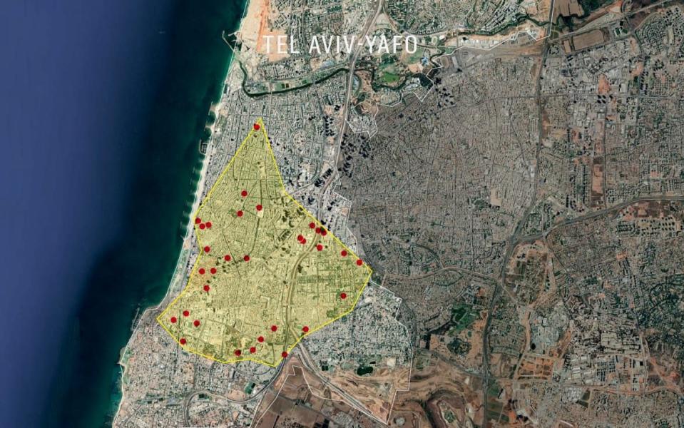 The impact zone of Iranian missiles at the Nevatim Airbase, overlaid onto the urban centre of Tel-Aviv