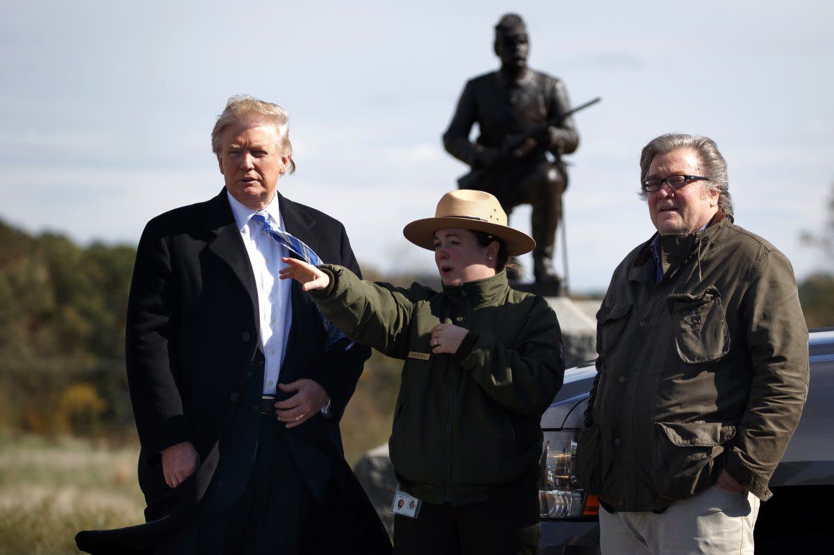 Former President Donald Trump (left) and Steve Bannon (right)