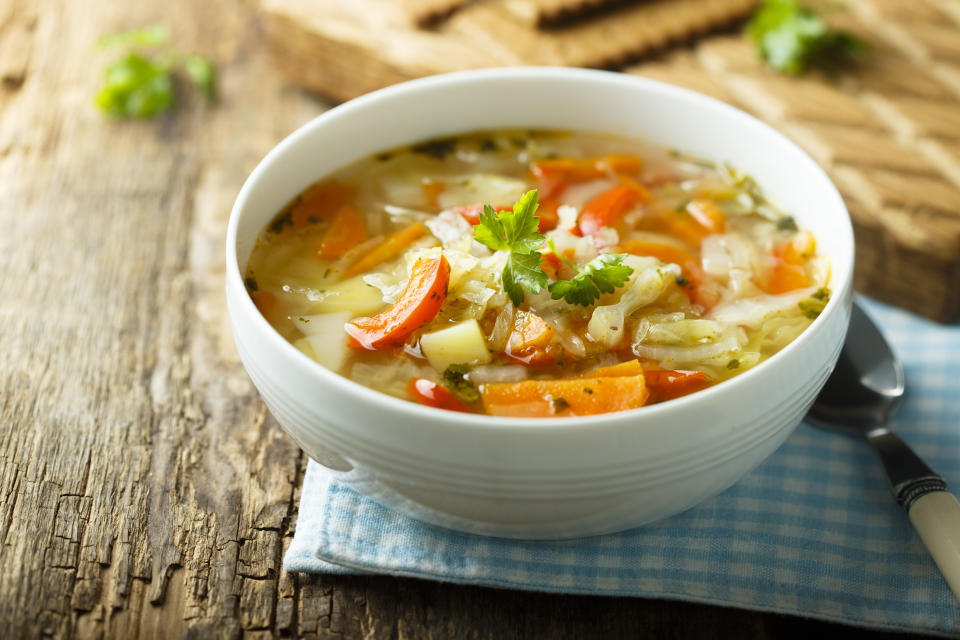 喝湯減肥秘訣：減肥期間蔬菜湯當晚餐（示意圖/Getty Image）