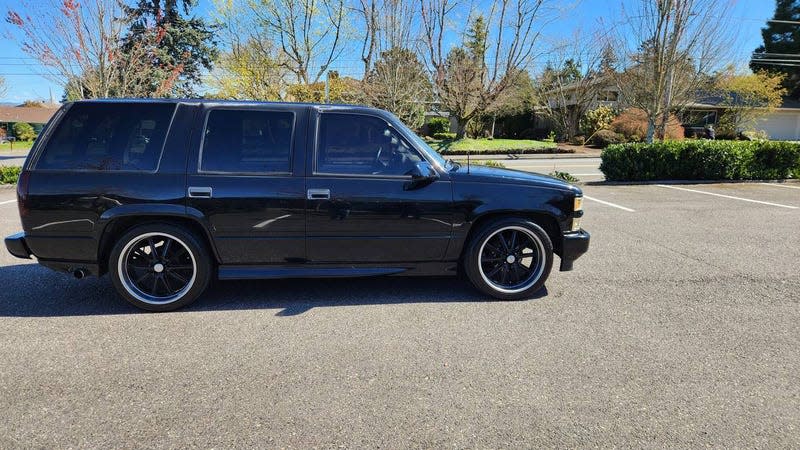 Photo: <a class="link " href="https://portland.craigslist.org/mlt/cto/d/portland-2000-chevy-tahoe-limited-rare/7732551786.html" rel="nofollow noopener" target="_blank" data-ylk="slk:Craigslist;elm:context_link;itc:0;sec:content-canvas">Craigslist</a>