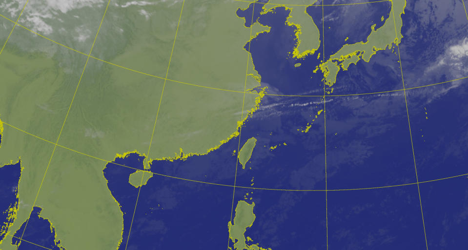 今（17日）清晨東北季風及輻射冷卻影響，各地天氣偏冷，白天起東北季風減弱，氣溫回升。（圖取自中央氣象署網站）