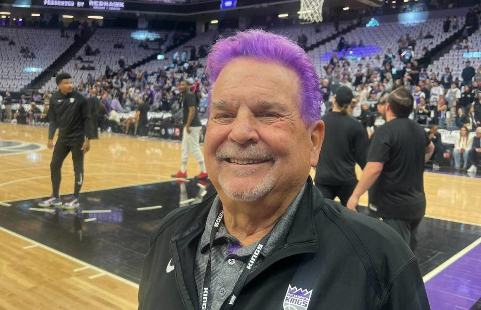 Sacramento Kings minority owner Phil Oates died his hair purple for the NBA playoffs, making good on a promise to friend and Mikuni’s owner Taro Mikuni.