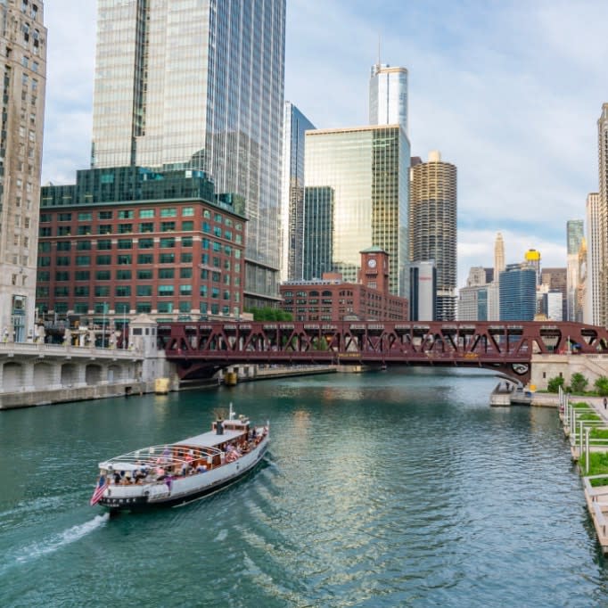 Photo credit: Chicago Riverboat Architecture Boat Tours