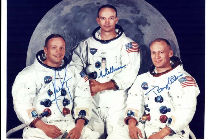 阿波羅11號為人類第一次登月任務，三位太空人左到右分別為阿姆斯壯（Neil Armstrong）、科林斯（Michael Collins）和艾德林（Buzz Aldrin）。(Photo Credit：NASA)